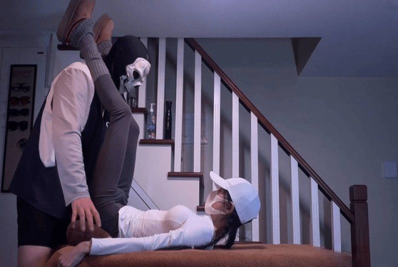 杏吧傳媒 瑜伽服試操這著裝在姐姐身材上正好_